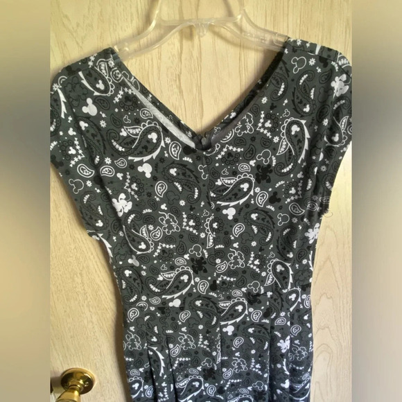 Disney Pants Jumpsuit Romper One Piece Subtle Mickey Mouse Sz Small - Picture 2 of 14